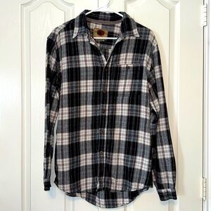 MENS BOSTON TRADERS FLANNEL SIZE MEDIUM